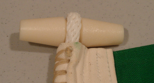 веревка с нагелем • hoist rope with toggle